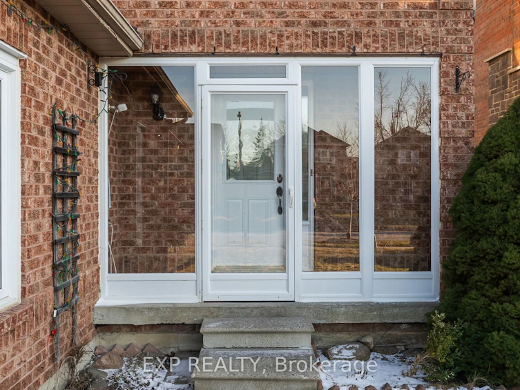 19 Natanya Boulevard, Georgina, ON, L4P 3R6 - 6
