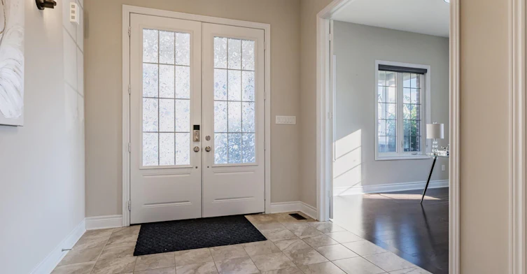 61 Match Point Court, Aurora, ON, L4G 3J1 - 6