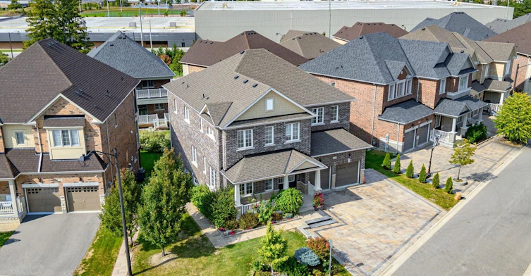 61 Match Point Court, Aurora, ON, L4G 3J1 - 44