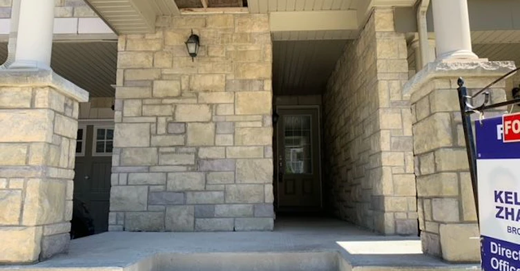 43 Minlow Way, Aurora, ON, L3X 1V9 - 2