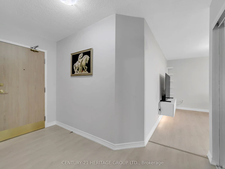 806-30 Harding Boulevard W, Richmond Hill, ON, L4C 9M3 - 8