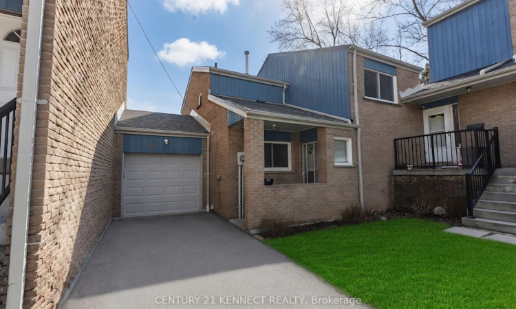 55-646 Village Parkway