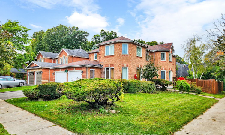 98 Charing Crescent