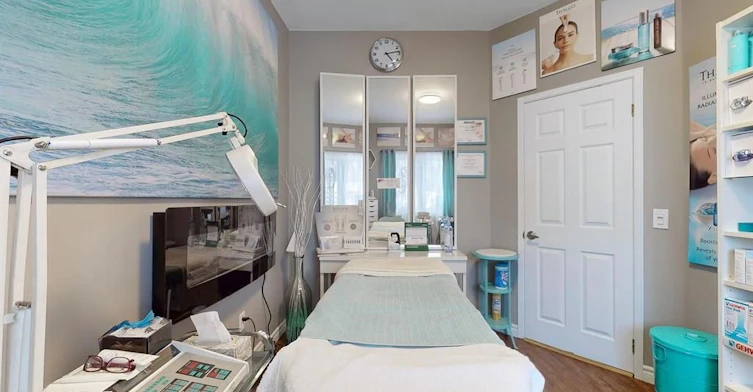 350 The Queensway N/A S, Georgina, ON, L4P 2B9 - 26