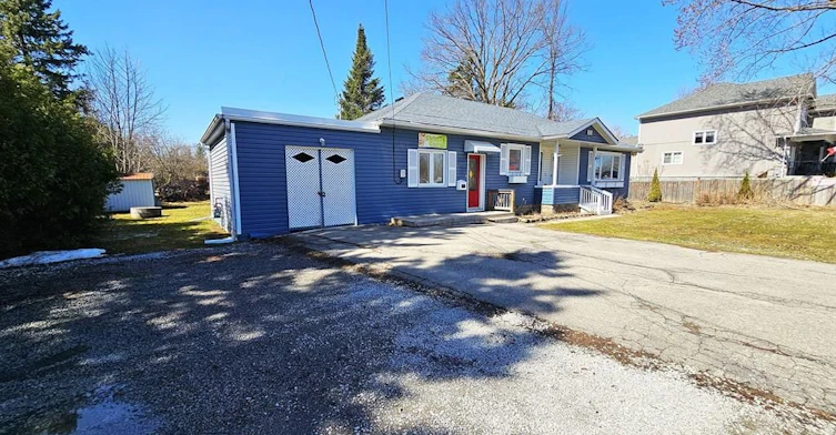 350 The Queensway N/A S, Georgina, ON, L4P 2B9 - 2