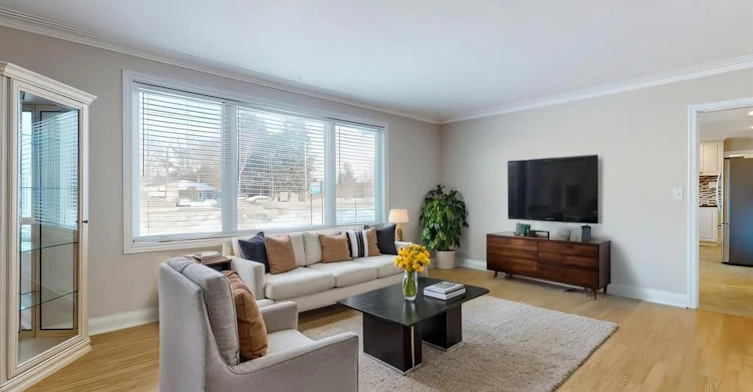 350 The Queensway N/A S, Georgina, ON, L4P 2B9 - 12