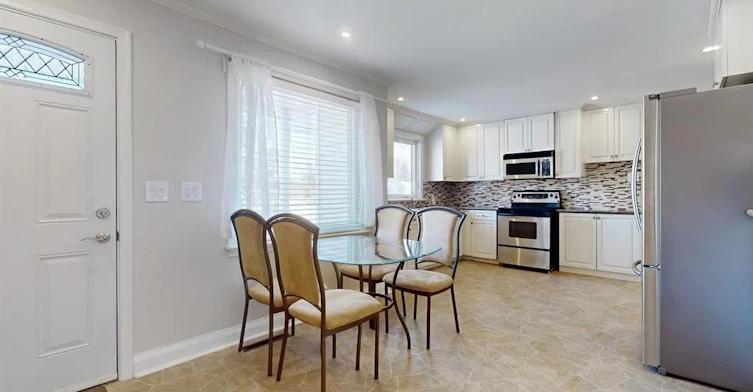 350 The Queensway N/A S, Georgina, ON, L4P 2B9 - 7