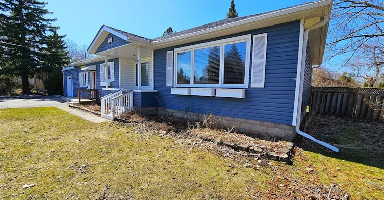 Main-350 The Queensway N/A S, Georgina, ON, L4P 2B9 - 2