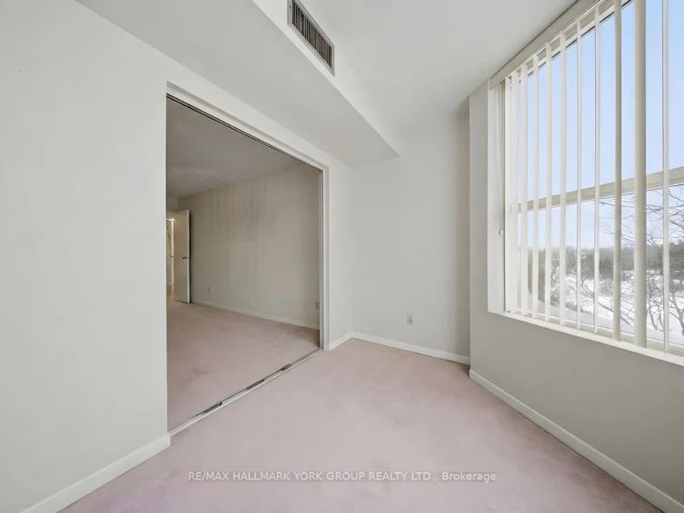 604-250 Davis Drive, Newmarket, ON, L3Y 7T7 - 13
