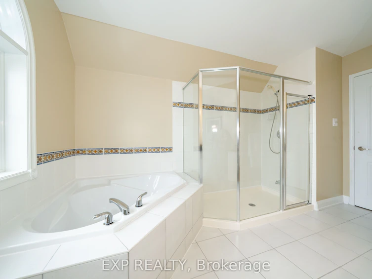 86 Bassett Avenue, Richmond Hill, ON, L4B 4G1 - 35