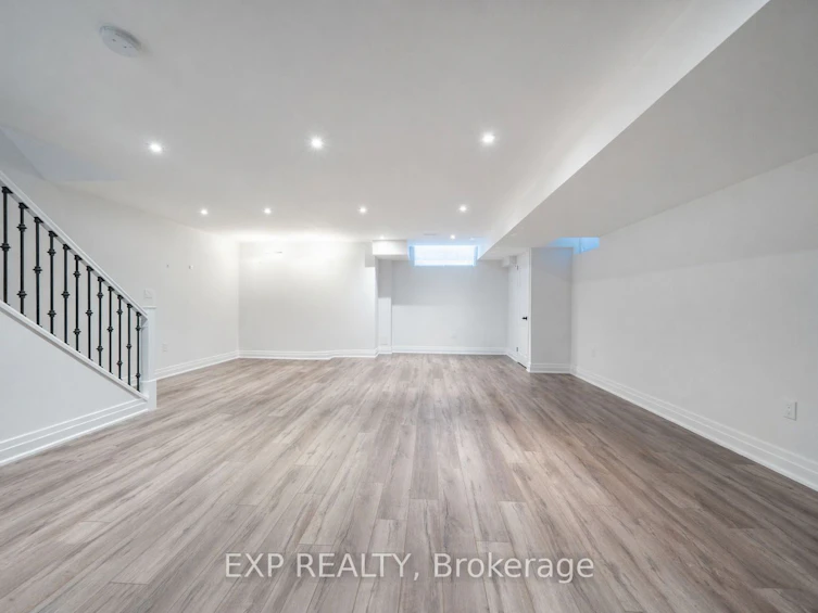 86 Bassett Avenue, Richmond Hill, ON, L4B 4G1 - 36