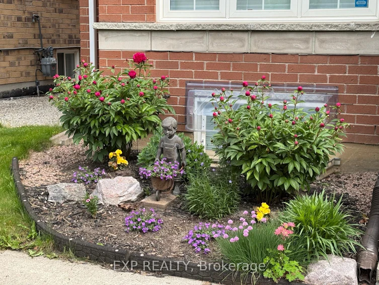 86 Bassett Avenue, Richmond Hill, ON, L4B 4G1 - 44
