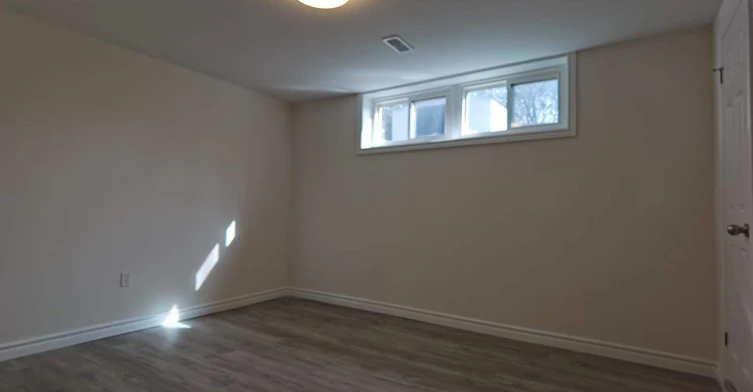 Lower-1052 Elgin Street, Newmarket, ON, L3Y 3C1 - 5