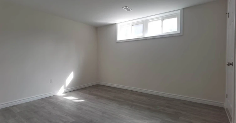 Lower-1052 Elgin Street, Newmarket, ON, L3Y 3C1 - 9