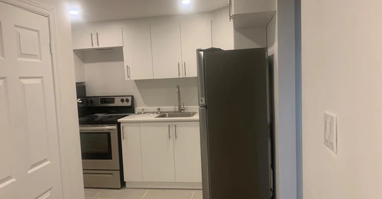 Basement-371 Selby Crescent, Newmarket, ON, L3Y 6E2 - 2
