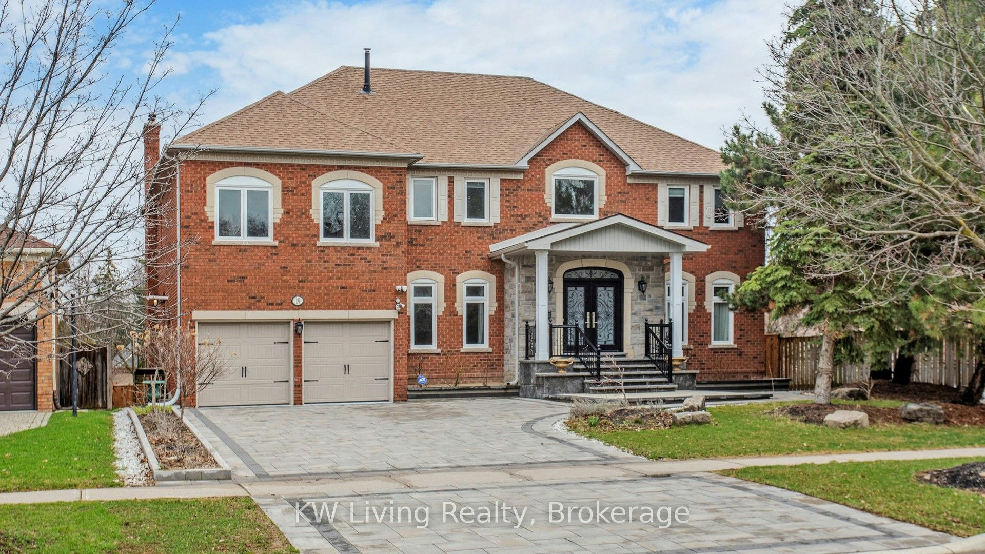 19 Spadina Road, Richmond Hill, ON, L4B 2Y2