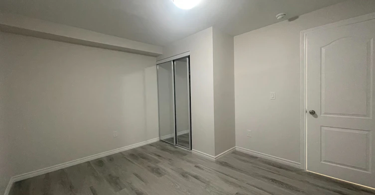 Bsmt-99 Convoy Crescent, Vaughan, ON, L6A 3H3 - 5