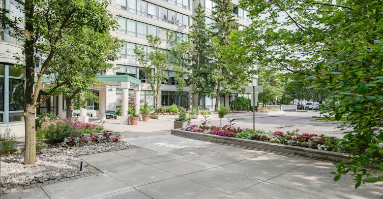 506-120 Promenade Circle, Vaughan, ON, L4J 7W9 - 3