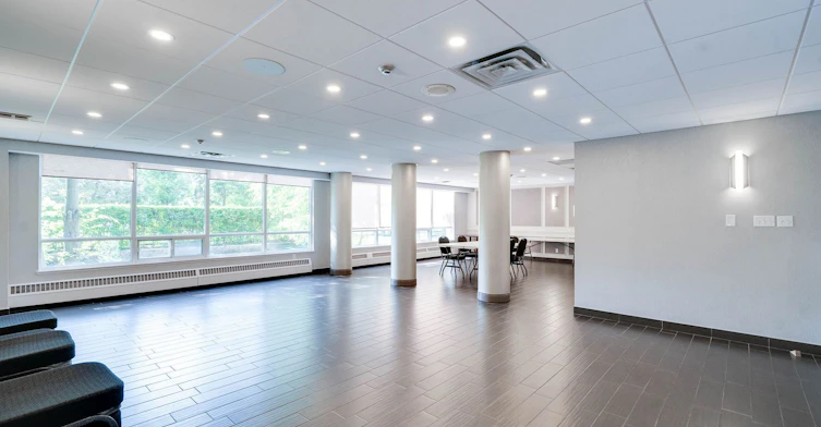 506-120 Promenade Circle, Vaughan, ON, L4J 7W9 - 29