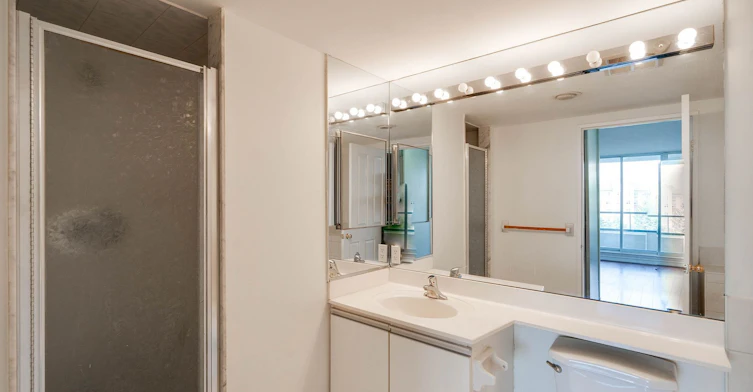 506-120 Promenade Circle, Vaughan, ON, L4J 7W9 - 19