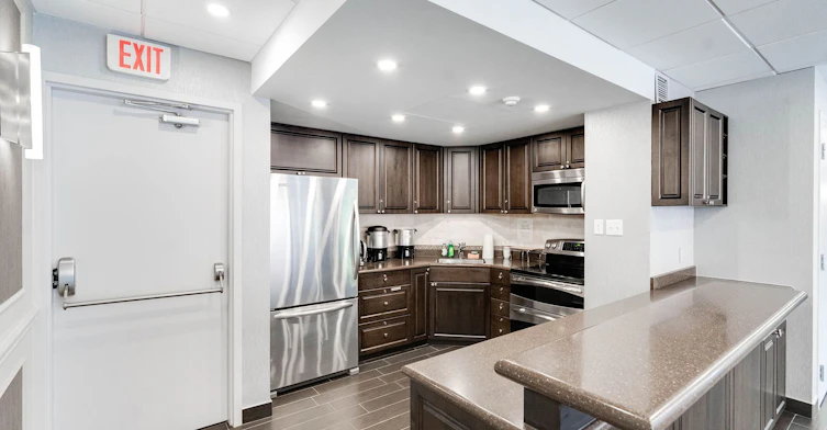 506-120 Promenade Circle, Vaughan, ON, L4J 7W9 - 31