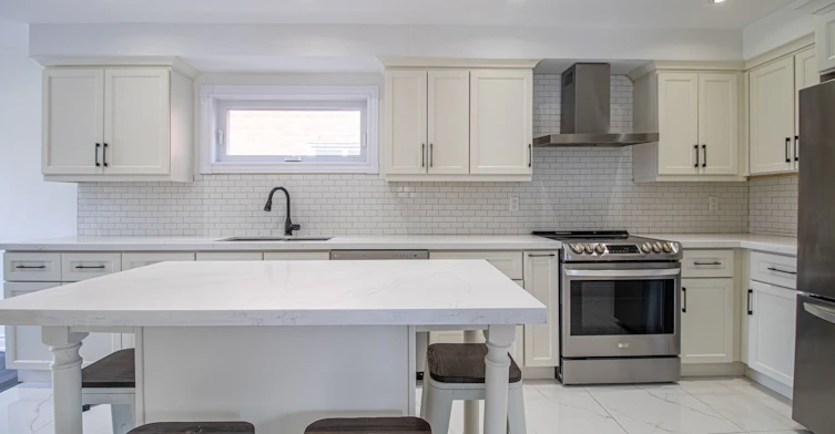 24 Forestside Road, Richmond Hill, ON, L4C 9V2 - 9