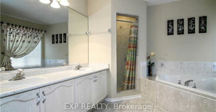 108 Hollywood Hill Circle, Vaughan, ON, L4H 2P2 - 7