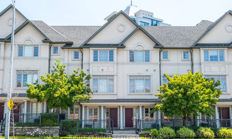 873 New Westminster Drive