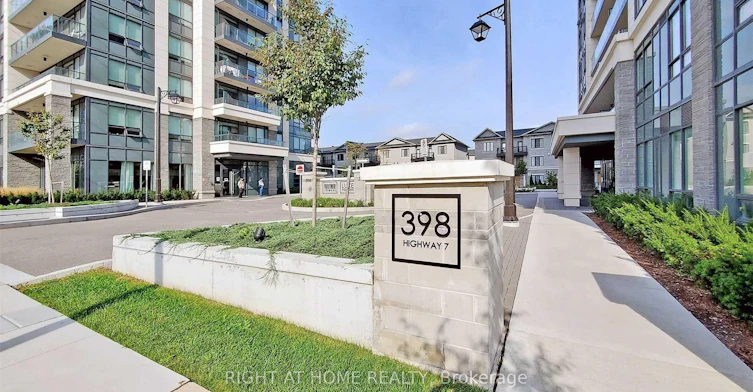 706-398 Highway 7 N/A E, Richmond Hill, ON, L4B 0G6