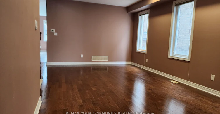 3 Prince Of Wales Drive, Markham, ON, L6C 0E1 - 5