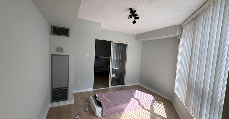 701-1 Clark Avenue W, Vaughan, ON, L4J 7Y6 - 12