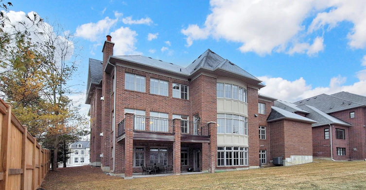 15 Davina Circle, Aurora, ON, L4G 0M2 - 47