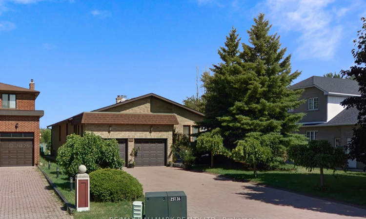 101 Leyburn Avenue