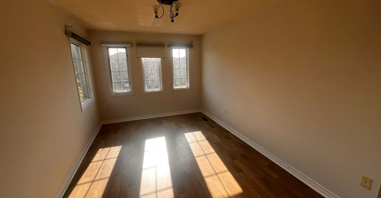Main & 2nd-641 Walpole Crescent, Newmarket, ON, L3X 2B6 - 14