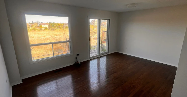 Main & 2nd-641 Walpole Crescent, Newmarket, ON, L3X 2B6 - 6