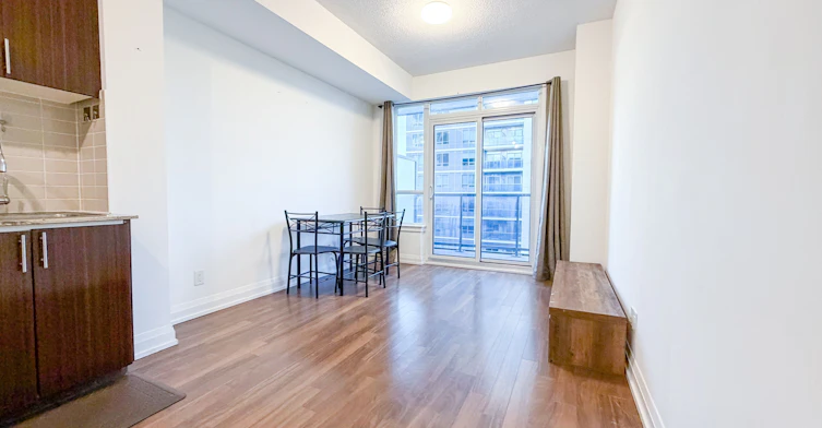 735-7161 Yonge Street, Vaughan, ON, L3T 0C8 - 4