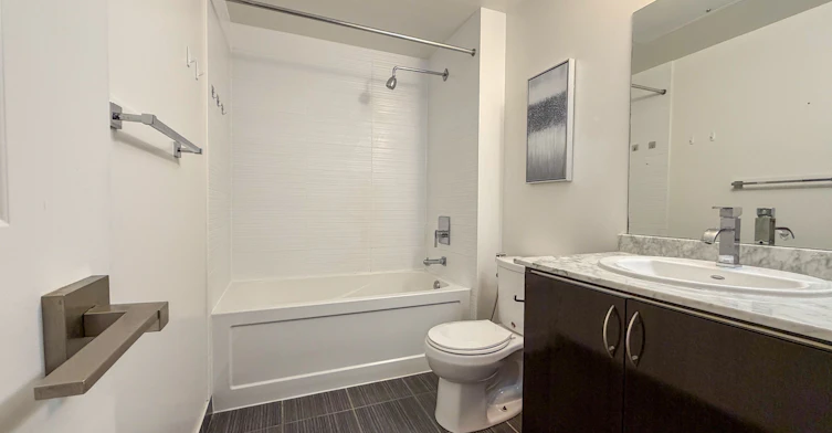 735-7161 Yonge Street, Vaughan, ON, L3T 0C8 - 9