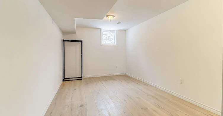 6 Amberview Drive, Georgina, ON, L4P 3X6 - 6