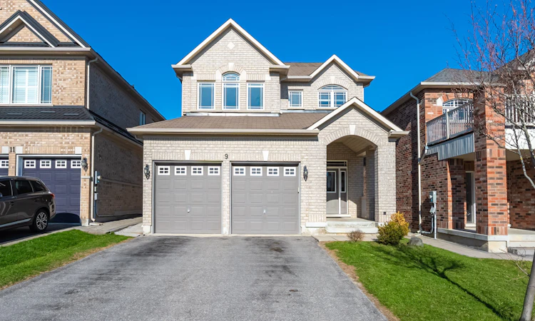 9 Old Field Crescent