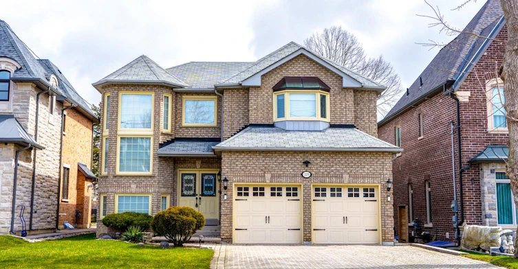 229 Baker Avenue, Richmond Hill, ON, L4C 1X8 - 2