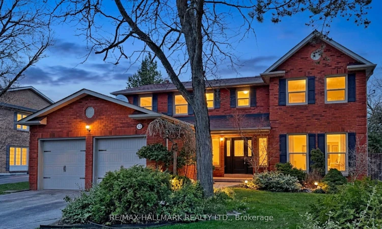 82 Windermere Crescent S