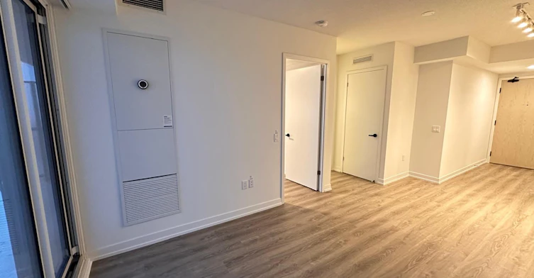 708-195 Commerce Street, Vaughan, ON, L4K 5Z7 - 19
