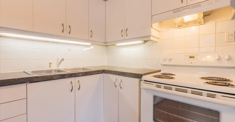 24 Maple Street, Aurora, ON, L4G 1K9 - 28