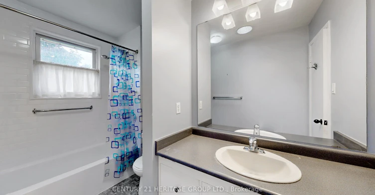 1 Dunsinane Drive, Markham, ON, L3T 3K1 - 27