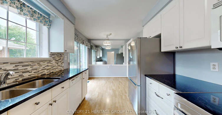 1 Dunsinane Drive, Markham, ON, L3T 3K1 - 14