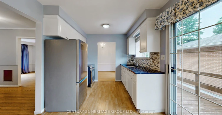 1 Dunsinane Drive, Markham, ON, L3T 3K1 - 9