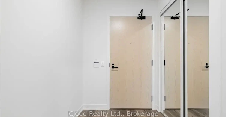 1211-195 Commerce Street, Vaughan, ON, L4K 0P9 - 6