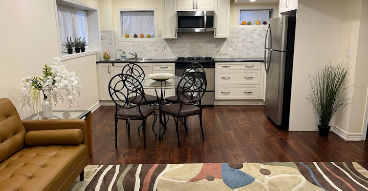 Lower-61 Philip Brown Avenue, Whitchurch-Stouffville, ON, L4A 1S7 - 2