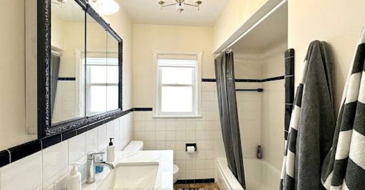 Main Floor-57 Wilstead Drive, Newmarket, ON, L3Y 4T8 - 10