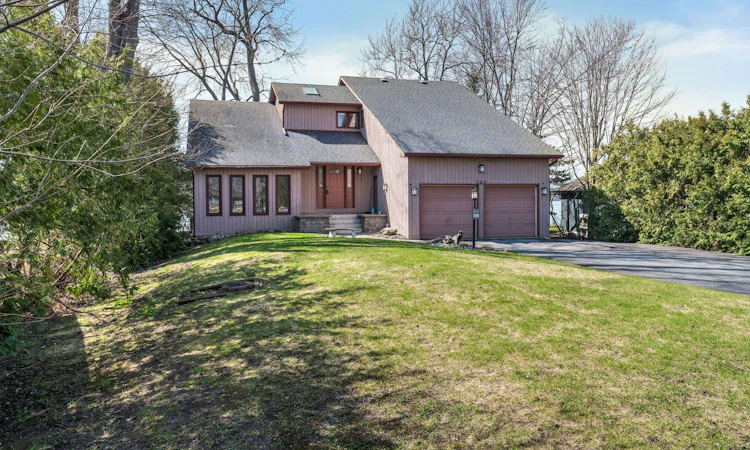 582 Duclos Point Road